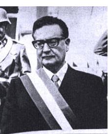 zsalvador-allende[2].jpg