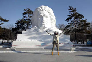 beethoven_figura_de_hielo_harbin_china_6ene2012.jpg